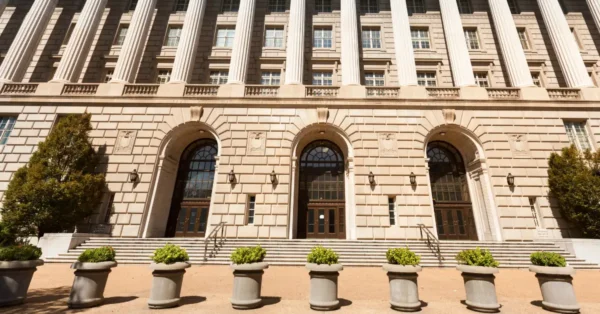Image of IRS building in Washington DC.